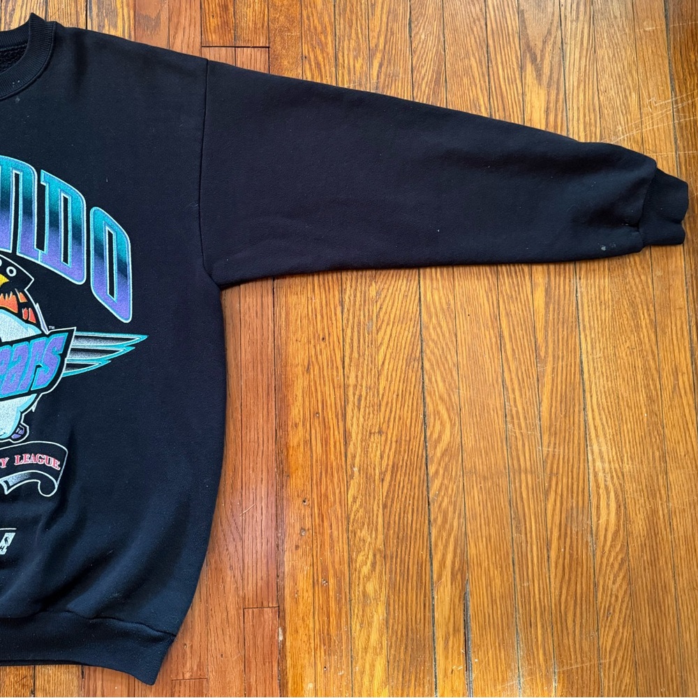 90’s Orlando Solar Bears Vintage Crewneck Sweater - Picture 5 of 12